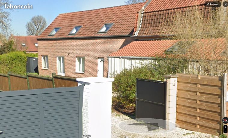 Maison individuelle avec jardin