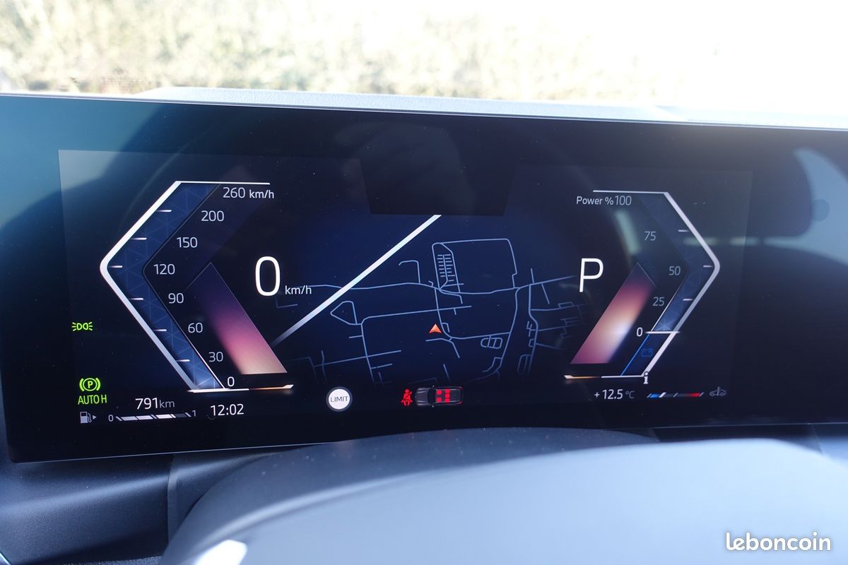 318da Touring Mhev BVA Live Cockpit/Sièges chauffant/Gps Professionnel/Carplay/Full LED/Pack ambiance/Hayon électrique/1*Main/Garantie 12 mois (image 11)