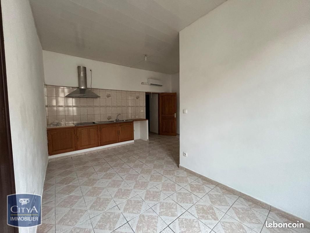 Appartement 1 pièce 33 m² · à Carpentras · 33 m² · 381 €