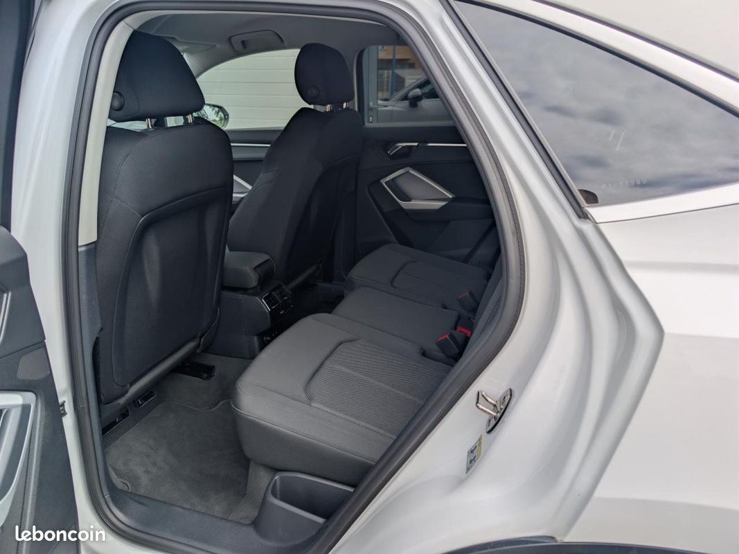 AUDI Q3 Sportback 35 TDI 150 ch Design S-tronic 7 (image 11)