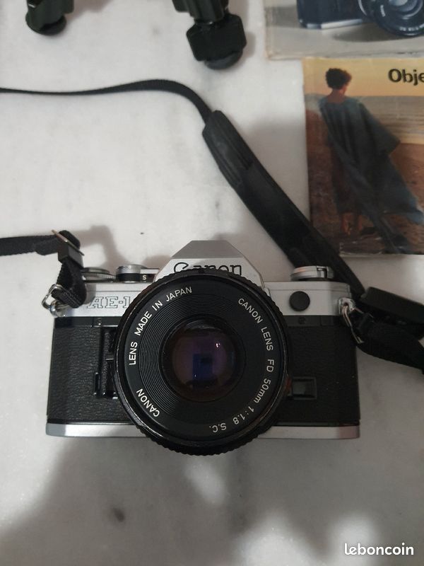Appareil photo CANON AE-1 argentique de 1979 (image 3)