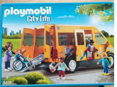 Playmobil 9419 - bus scolaire (image 3)