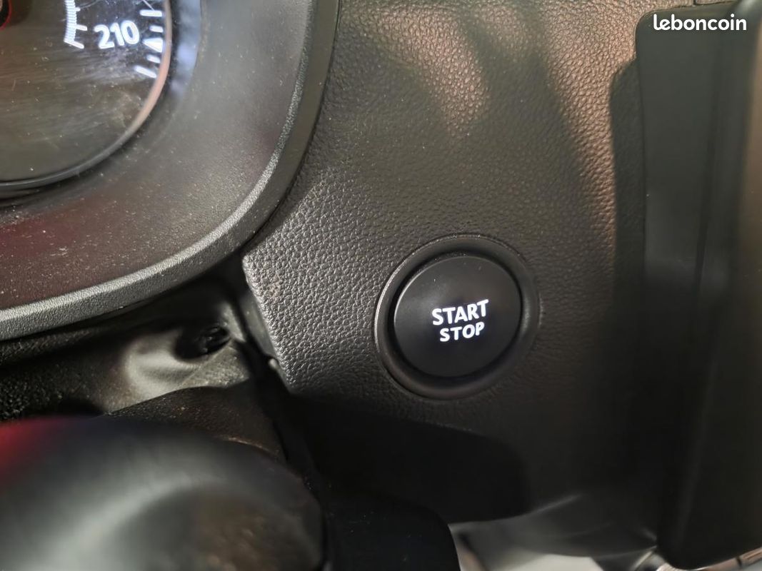 DACIA DUSTER 1.3 TCe - 150 - 4x4 II Prestige (image 22)