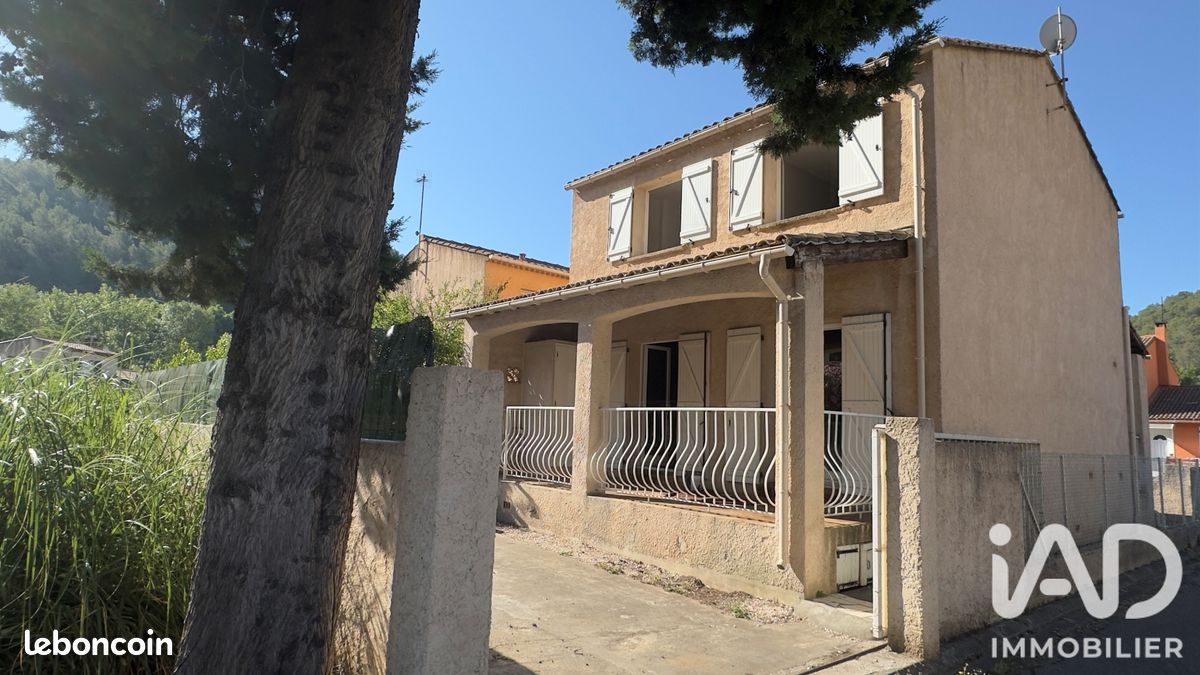 Maison 4 pièces 81 m² · à Solliès-Toucas · 81 m² · 325 000 €