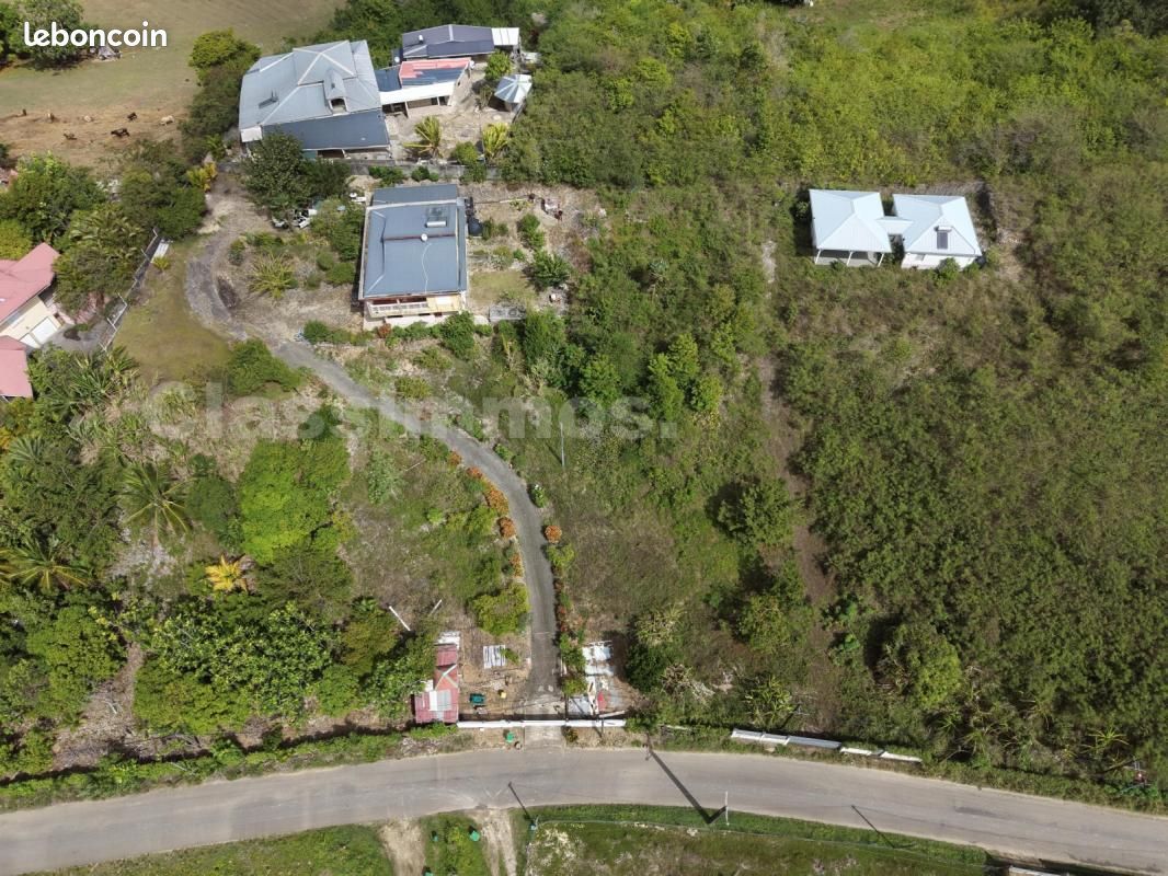 Terrain 1 000 m² Morne A L Eau · à Morne-À-l'Eau · 100 000 €