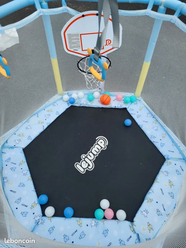 Trampoline Enfant 130/140cm LeJump - Petit Trampoline Intérieur Extérieur Avec Filet De Sécurité Et Tapis De Saut