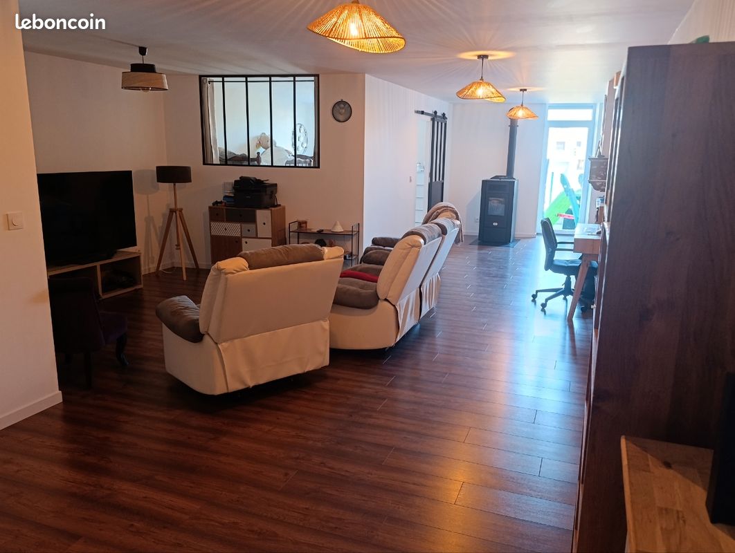 Maison 6 pièces 140 m² · à Fabrezan · 140 m² · 220 000 €