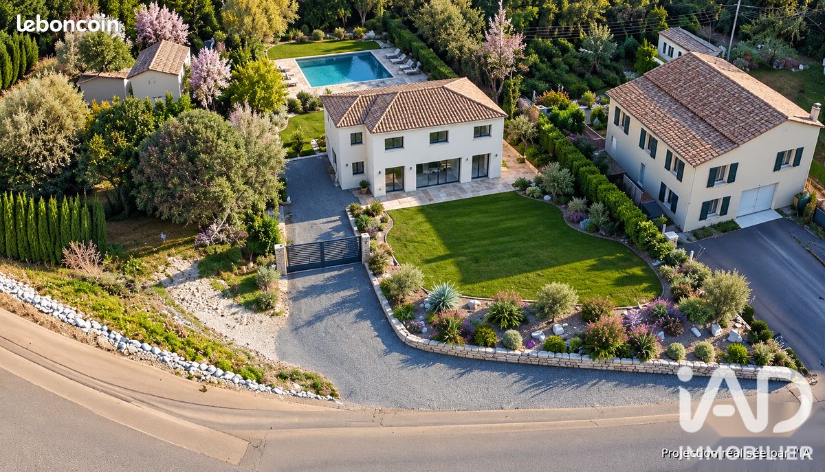 Terrain 1524 m² · à Roquefort-les-Pins · 1 524 m² · 350 000 €