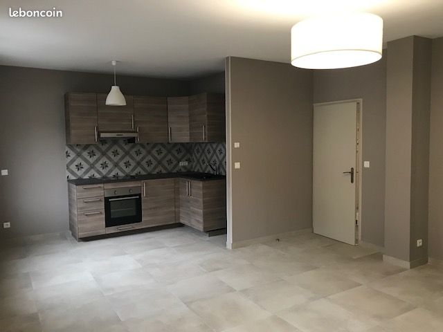 Appartement 3 pièces 72 m² · à Saint-Claude · 72 m² · 600 €/mois