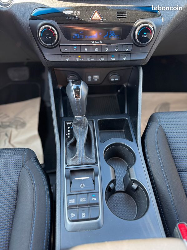 HYUNDAI - TUCSON 1.7 CRDi 141 2WD DCT-7 Edition Lounge (image 7)