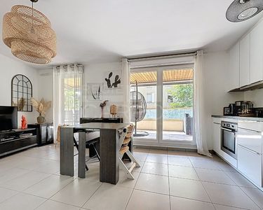 Appartement 305 000 € - 63 m²