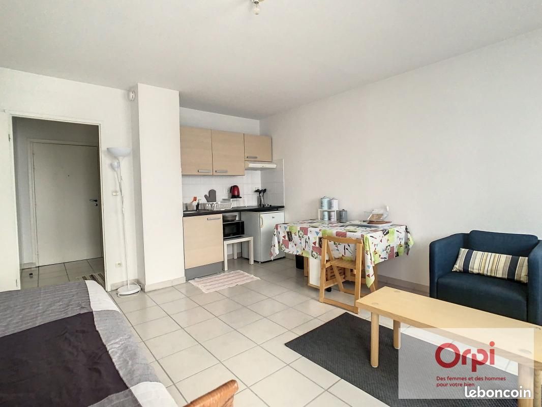 Appartement 1 pièce 27 m² · à Montluçon · 27 m² · 344 €
