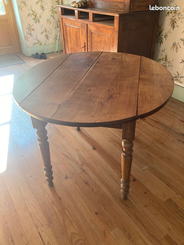 Table ancienne ovale à abattants (image 1)