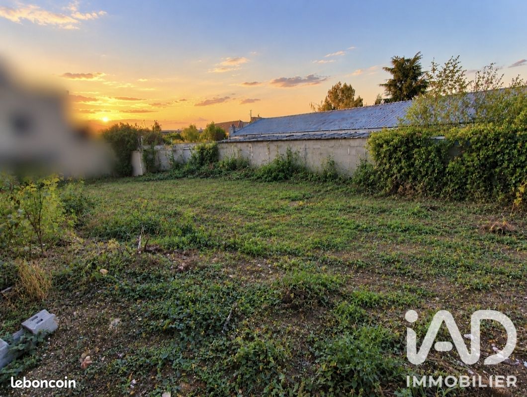 Terrain 316 m² · au Plessis-Belleville · 316 m² · 115 000 €