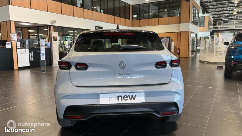 Renault Clio 1.2 TCe 115ch Evolution (image 6)