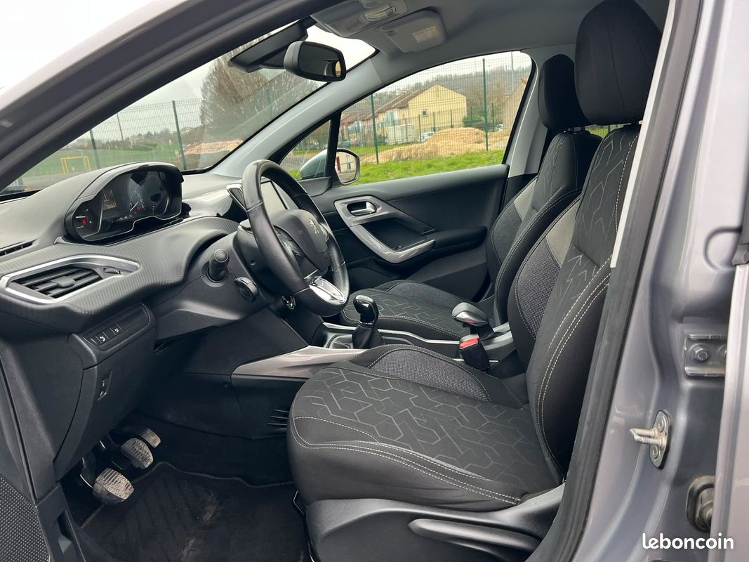 Peugeot 2008 1.5 BlueHDi 100ch S&S Active BVM5 (image 10)