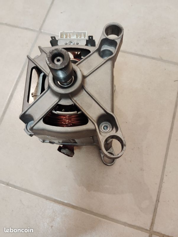 Moteur lave linge indesit (whirpool) (image 4)