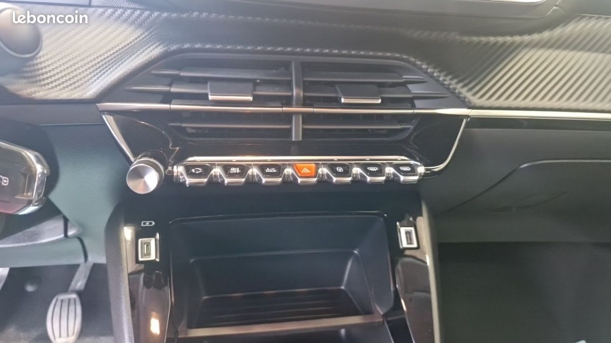 Peugeot 208 PURETECH 100 SS Active Business (image 20)