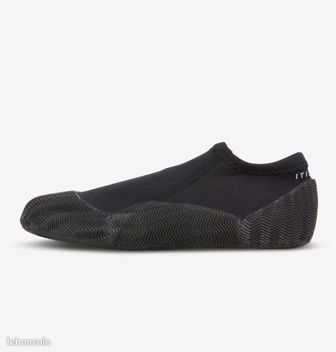 Combinaison surf femme et Chausson de kayak SUP en néoprène