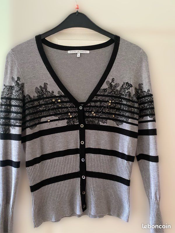 Pull Femme Weinberg Gris Perle, Broderies Perles Et Paillettes, Encolure V, Taille 40
