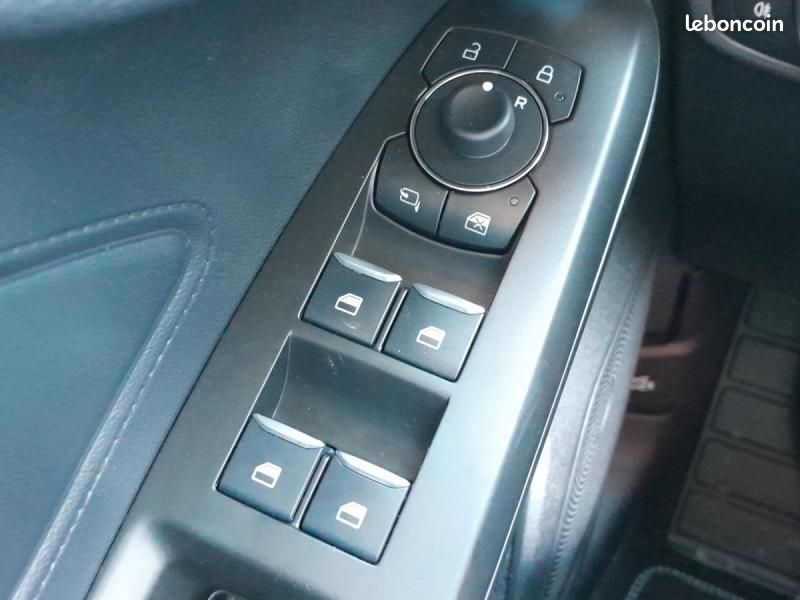Ford Focus 1.0 EcoBoost mHEV 125ch Titanium X Business (image 18)
