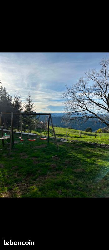 Maison 8 pièces 165 m² · à Mézilhac · 165 m² · 204 000 €