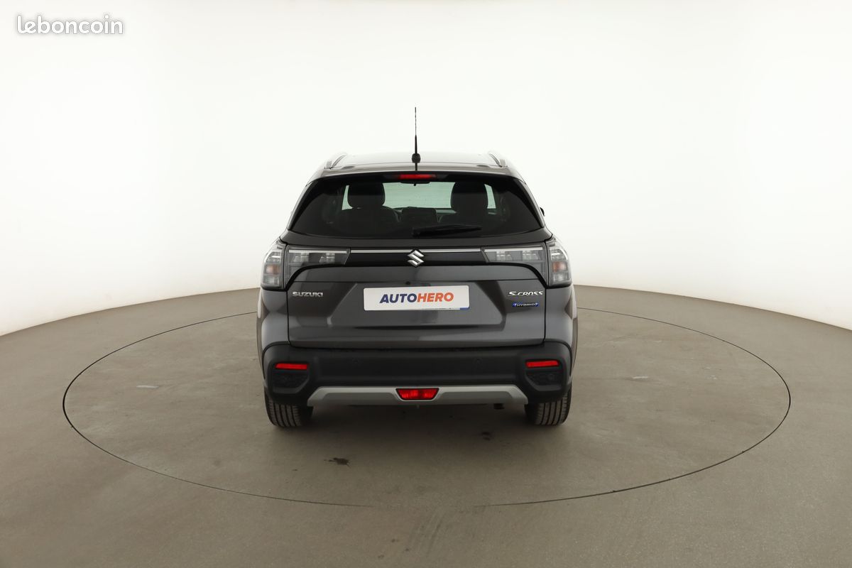 Suzuki S-Cross 1.5 DualJet Hybrid Style AllGrip Auto 116 ch (image 12)