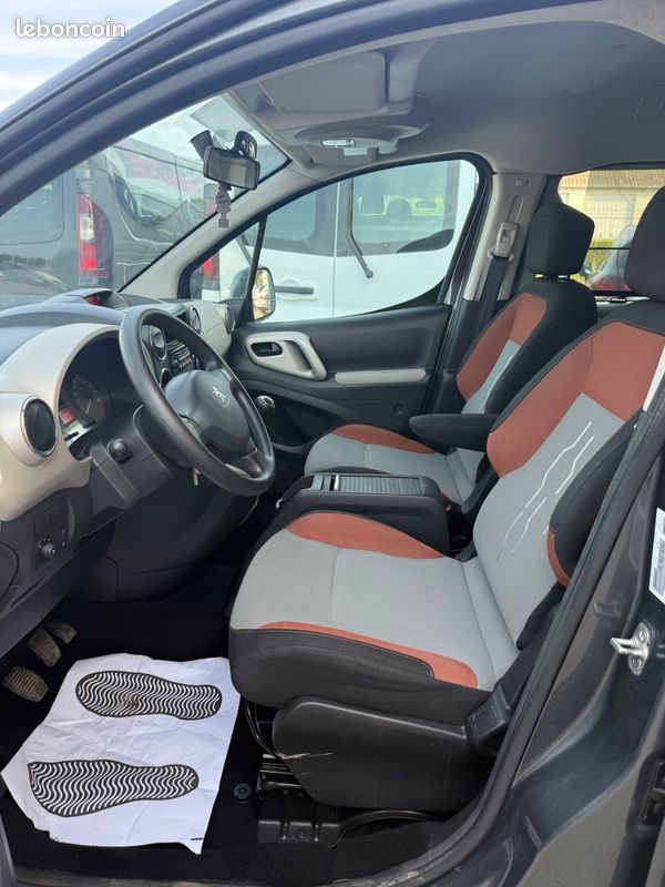 Peugeot Partner 1.6hdi 75 2eme main excellent etat (image 10)