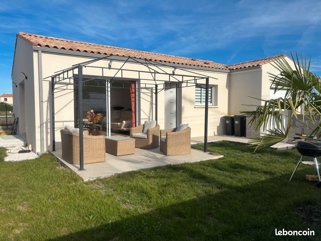 Maison 3 pièces 77 m² · à Saint-Georges-de-Didonne · 77 m² · 330 000 €