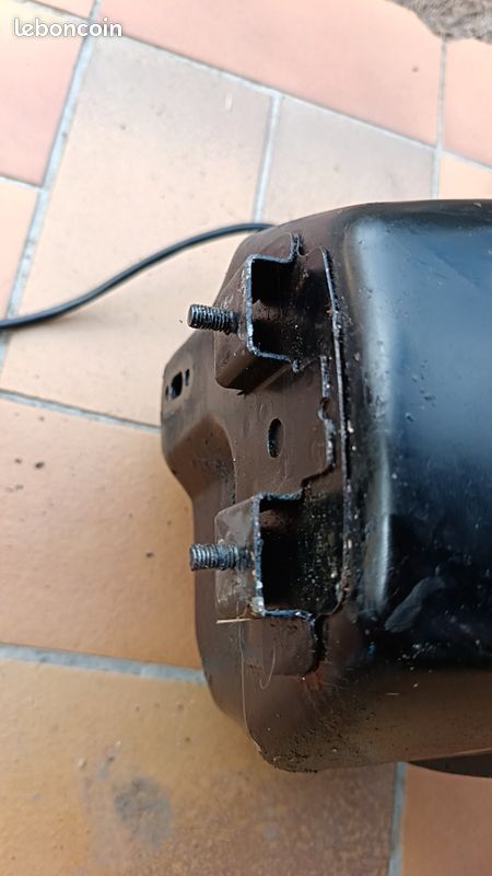 Réservoir booster (image 2)