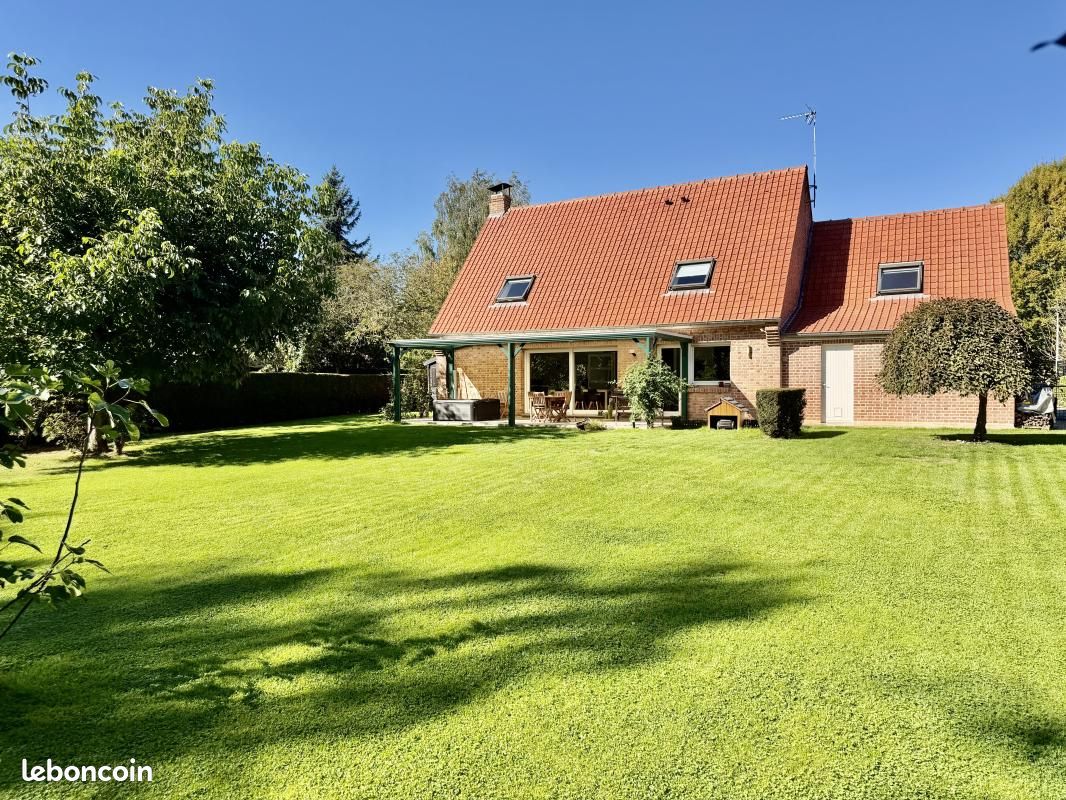 Maison 6 pièces 136 m² · à Sailly-lez-Lannoy · 136 m² · 699 000 €