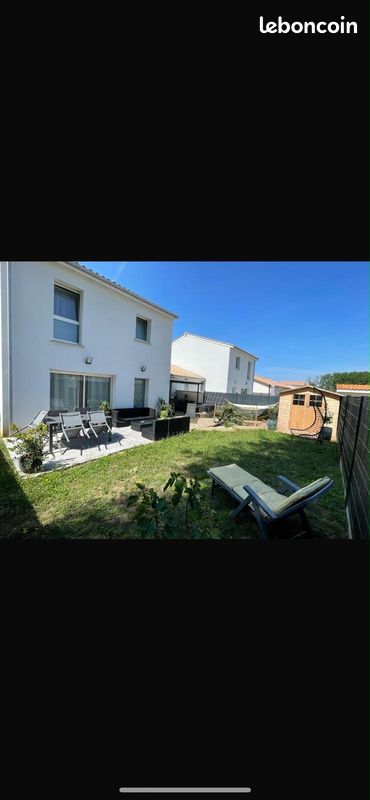 Maison 5 pièces 110 m² · à Saint-Médard-d'Eyrans · 110 m² · 1 500 €