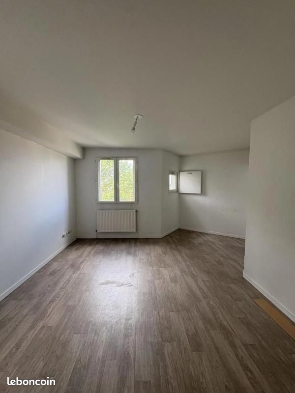 Appartement 2 pièces 52 m² · à Saint-Étienne · 52 m² · 561 €/mois