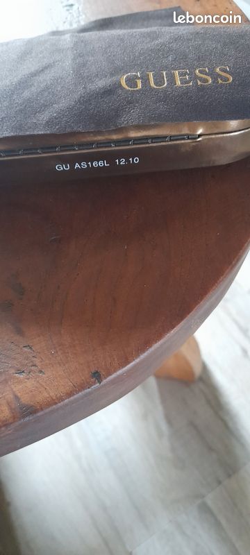 Guess etui lunette (image 3)