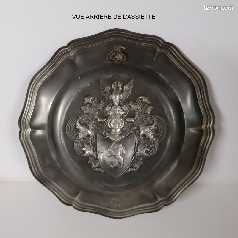 Lot de 11 assiettes creuses L'Amandinoise - Ressourcerie Histoires Sans Fin