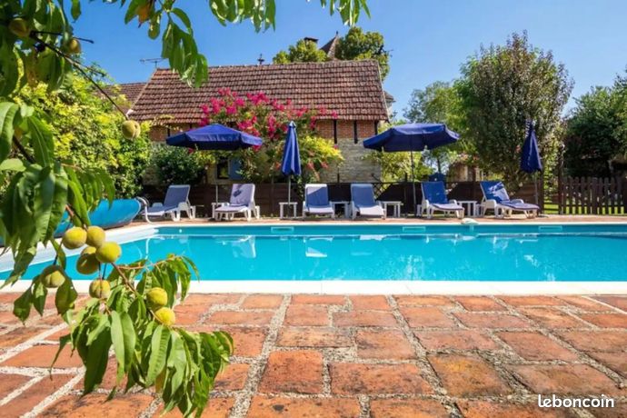 Propriété 12 pièces 270 m²