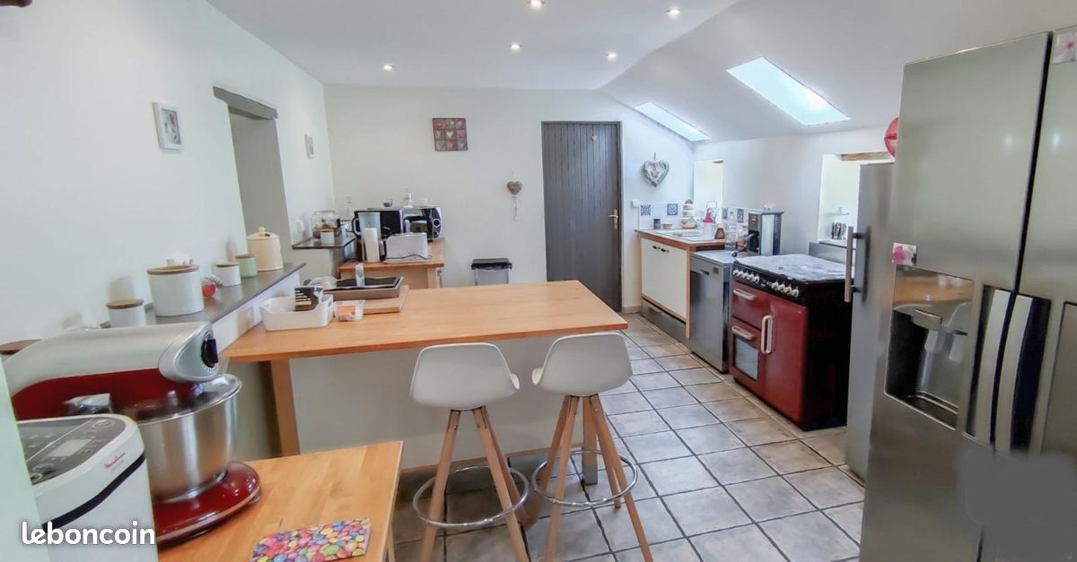 Maison 9 pièces 235 m² · à Plouay · 235 m² · 299 000 €