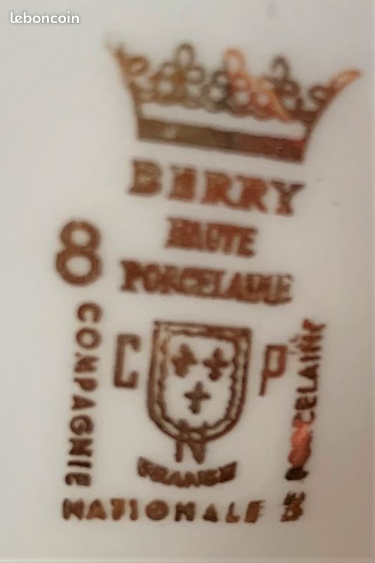 Cafetière+ pot de lait en porcelaine ancienne du "Berry" (image 5)