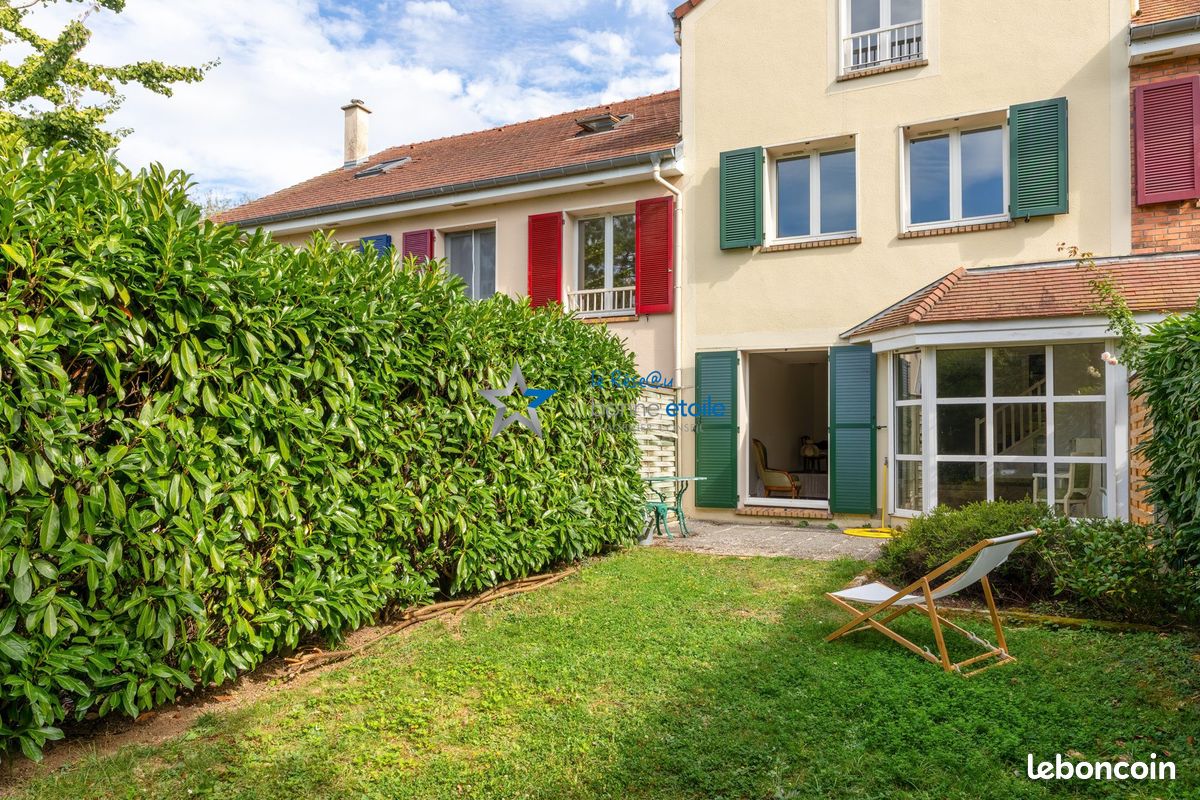 Maison 7 pièces 142 m² · à Saint-Germain-en-Laye · 142 m² · 790 000 €