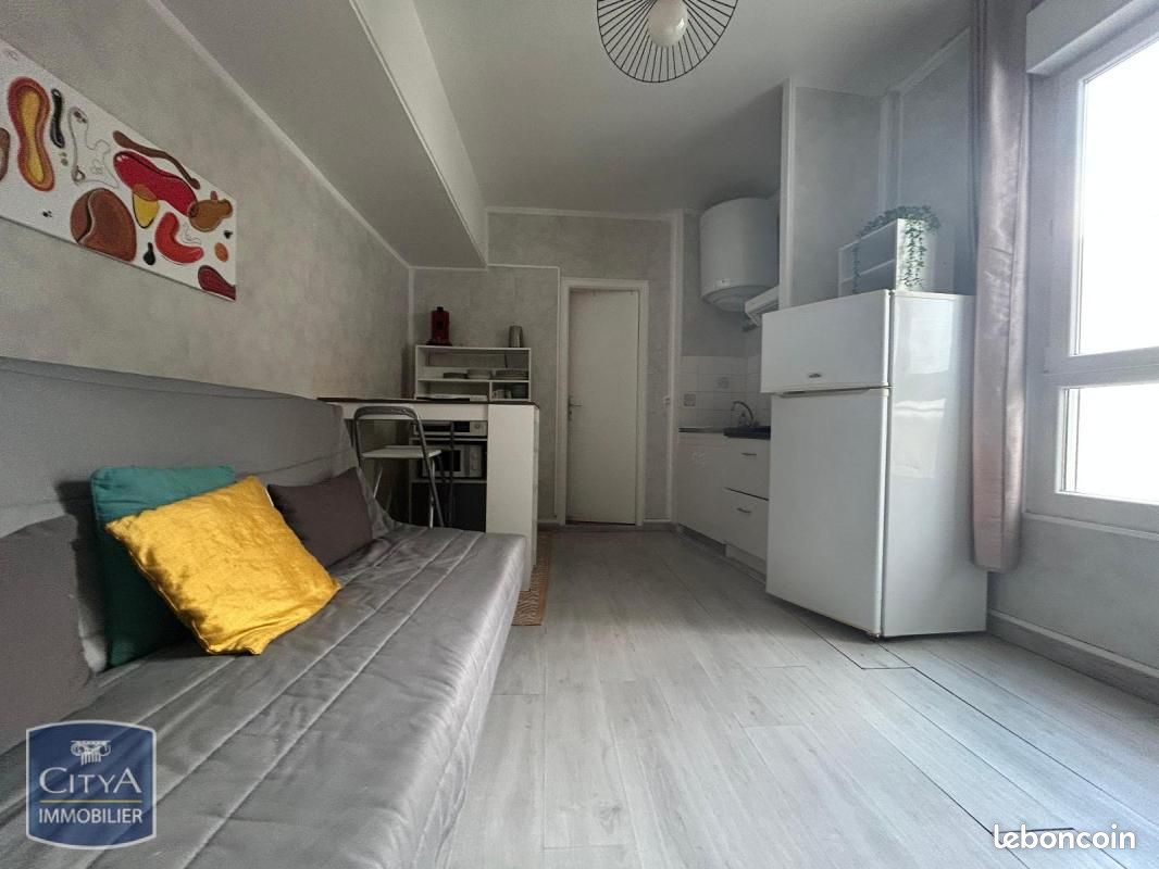 Appartement 1 pièce 21 m² · à Saintes · 21 m² · 450 €/mois
