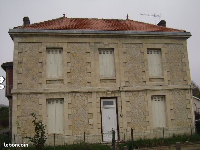 Maison 5 pièces 140 m² · à Rions · 140 m² · 820 €