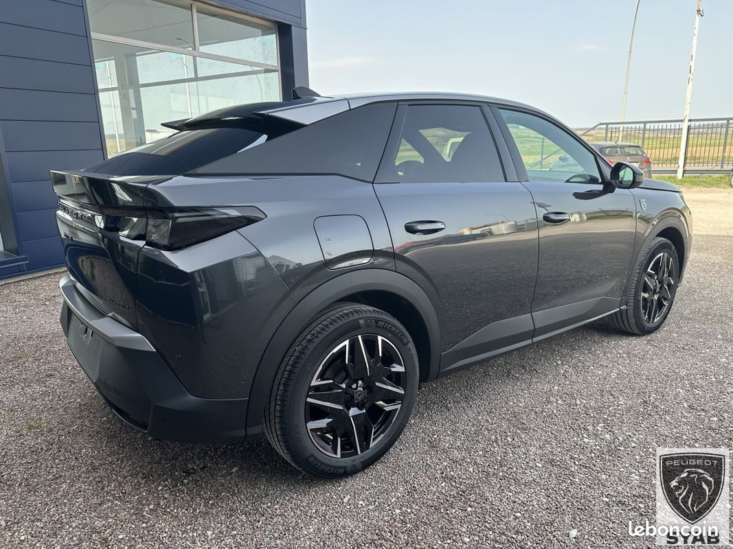 Peugeot 3008 III 1.2I HYBRID -145 BV E-DCS6 GT (image 4)