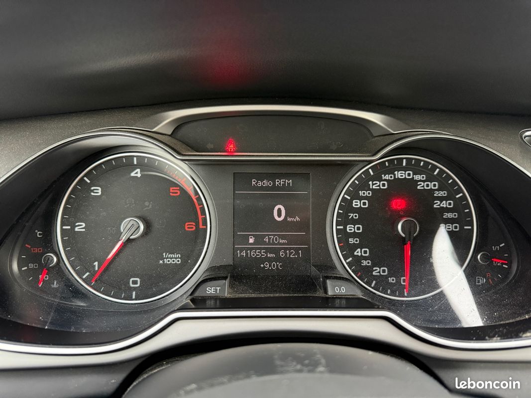AUDI A4 (2) 2.0 TDI 177 BUSINESS LINE QUATTRO 177Ch Garantie 12 mois (image 14)