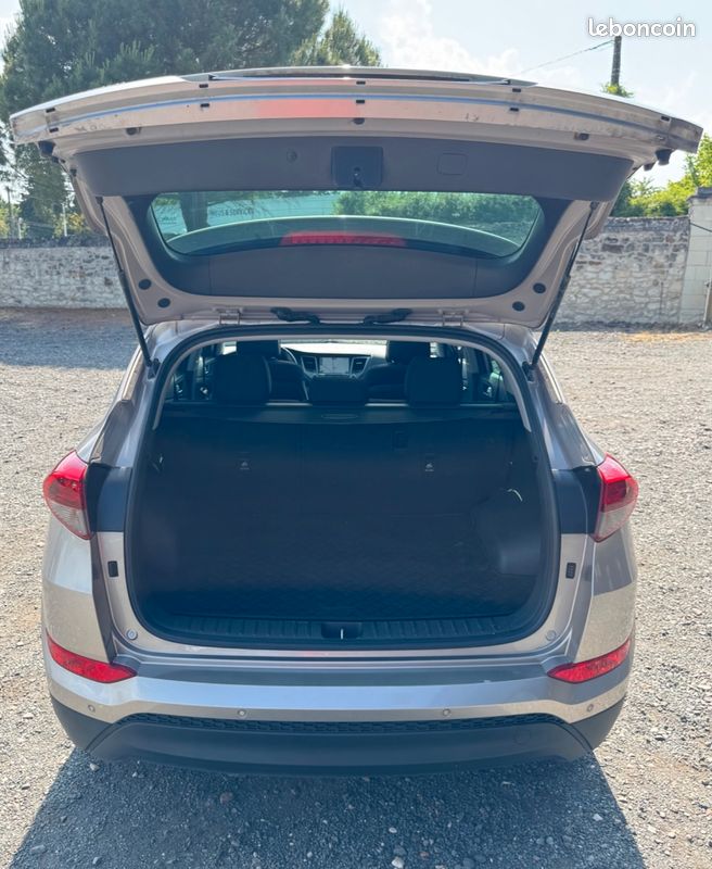 HYUNDAI TUCSON 1.7 CRDI 140 CREATIVE - TOIT OUVRANT - CARPLAY - SIÈGES CHAUFFANTs (image 18)