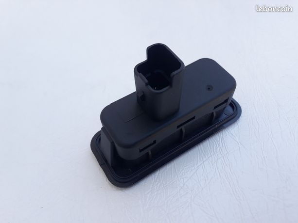 Bouton De Coffre Arrière Pour Renault Clio 5 Phase 1 - Pièce D'occasion 906069264R
