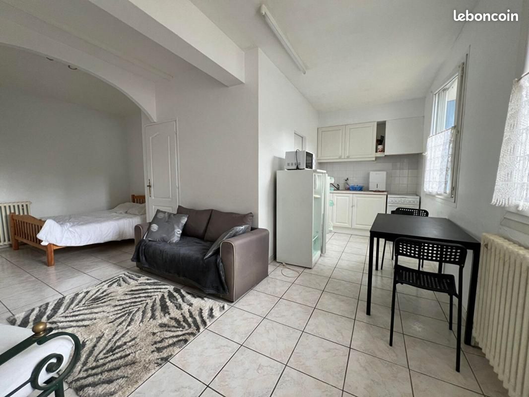 Appartement 1 pièce 30 m² - Saint-Gelais 79410 (image principale 3)