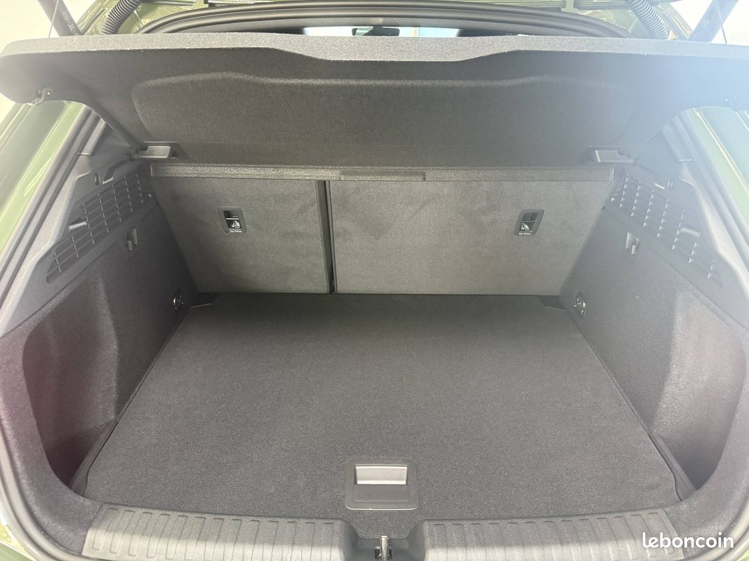 AUDI A3 Sportback TFSI Mild Hybrid 150 S tronic 7 S line (image 35)