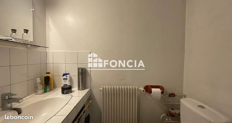 https://img.leboncoin.fr/api/v1/lbcpb1/images/ac/35/69/ac35695a4d45f0ca109fdd1496233b13c943d31d.jpg?rule=ad-image