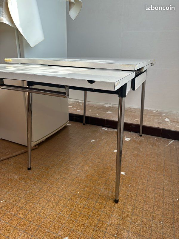 Table en Formica (image 2)