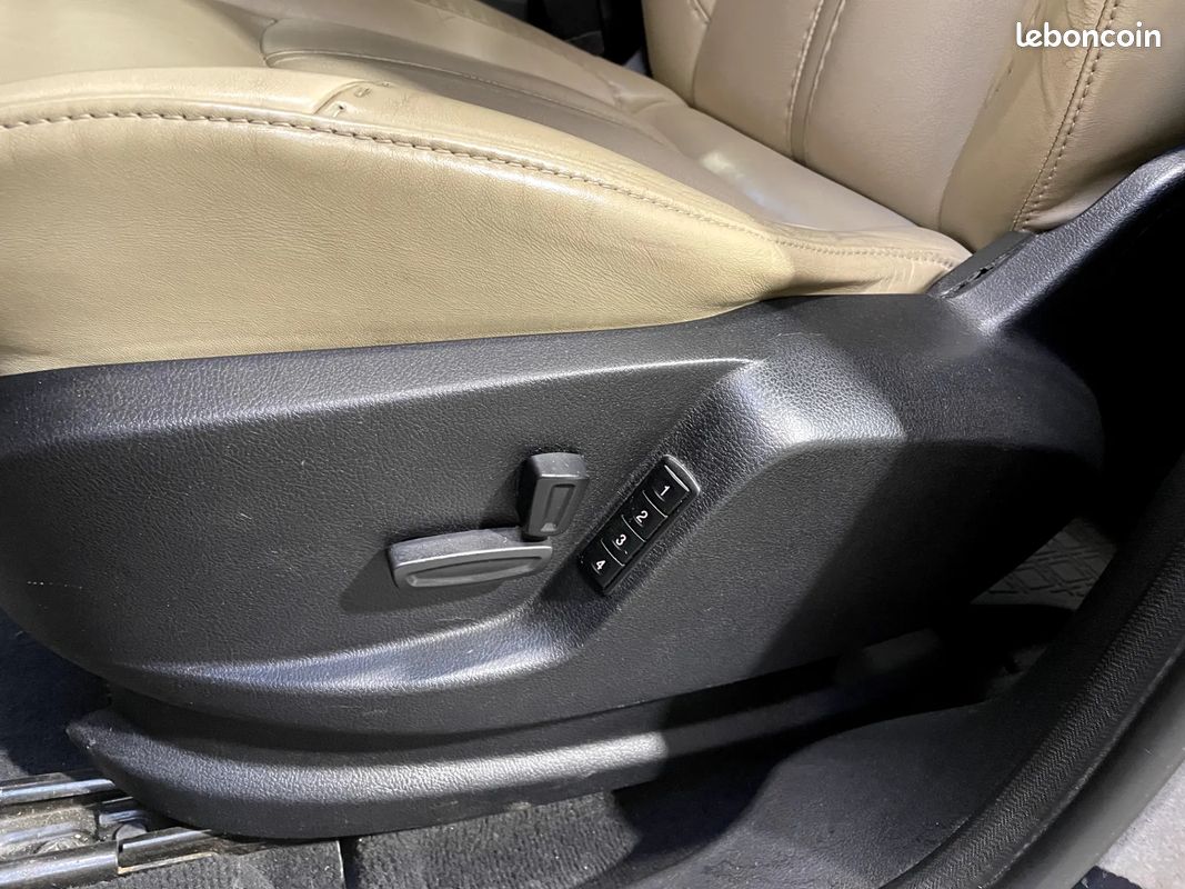FORD Galaxy 2.0 TDCi 163ch Titanium - 7 Places - Distribution OK - Caméra - Toit panoramique (image 19)
